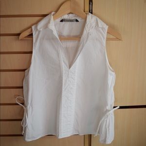Zara : White Sleeveless Blouse